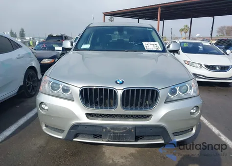 2014 BMW X3 xDrive28I z USA, uszkodzony, nr VIN 5UXWX9C53E0D10928
